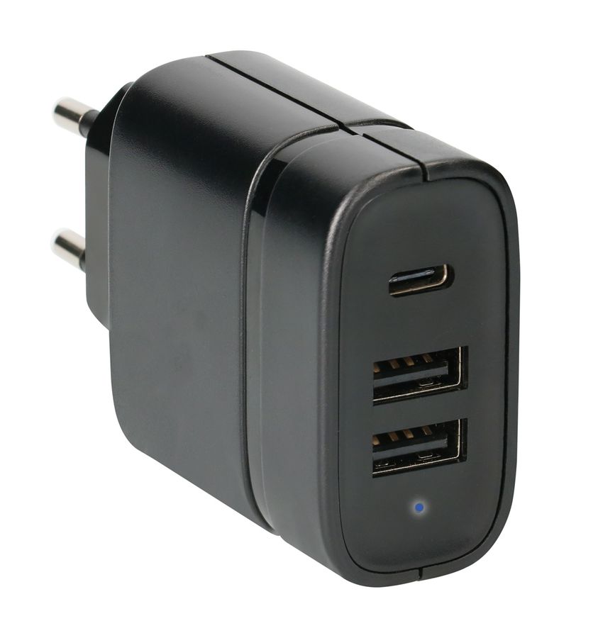 USB Charger 2xUSB/A and 1xUSB/C Totally 15 W