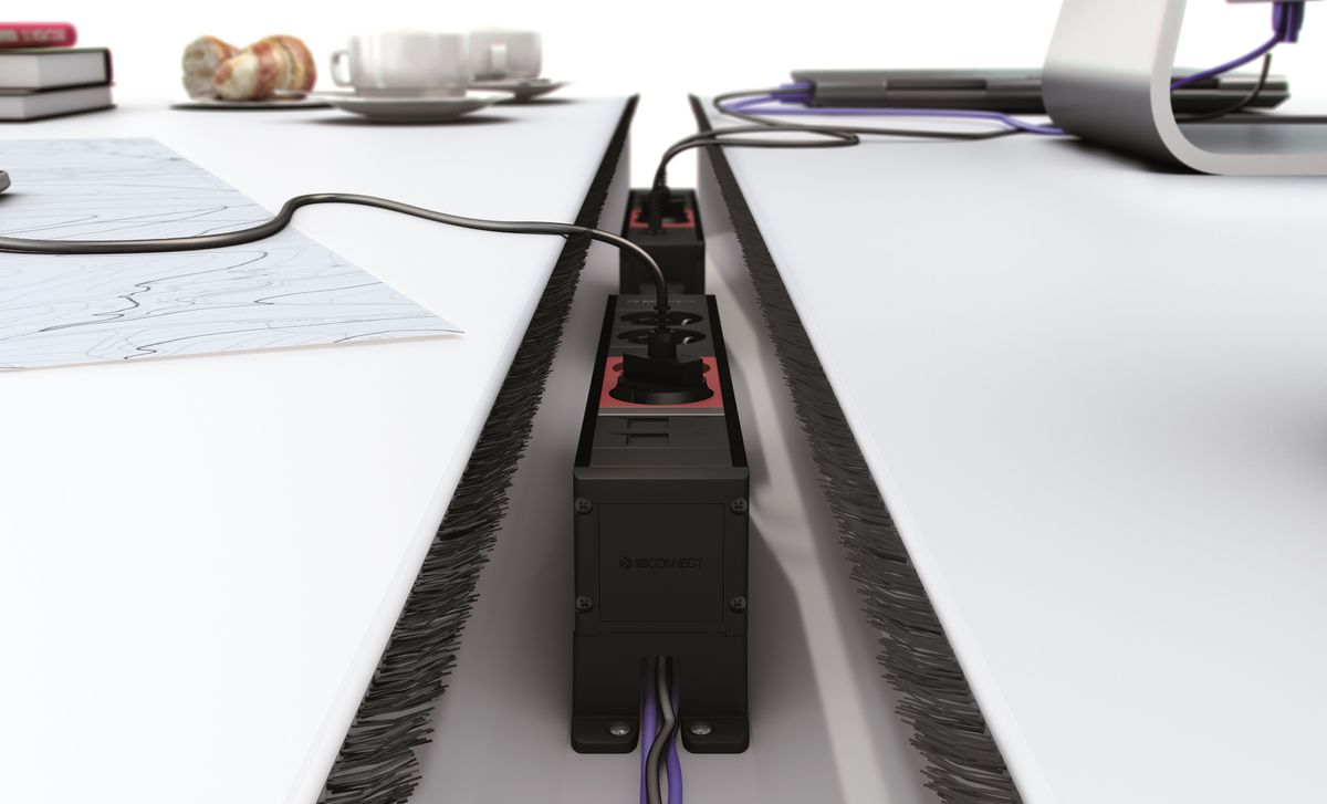 CUBO Steckdoseneinheit schwarz 3x Typ 13 1x USB A/C 3x Leermodul