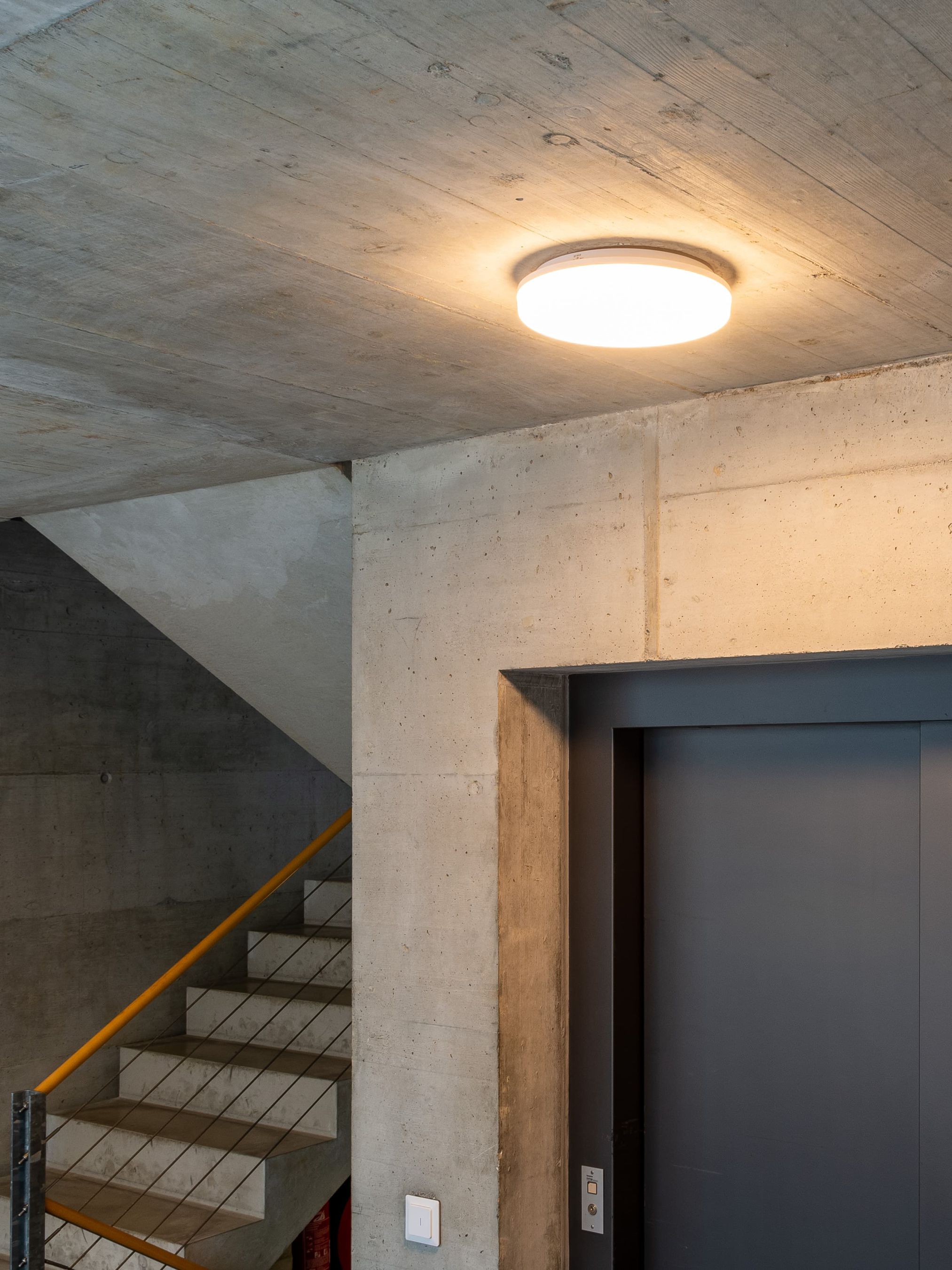 LED Decken- Wandleuchte FLAT HF weiss 3000K 1900lm