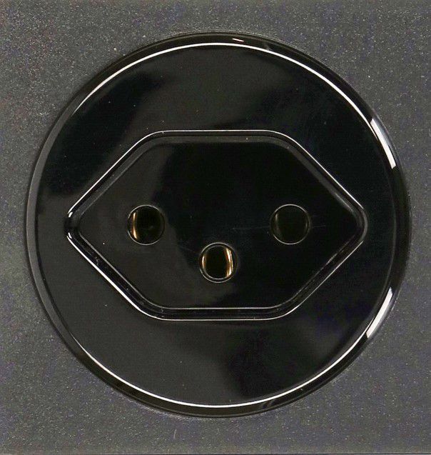 Steckdosenleiste Power Line 5x Typ 13 sw/sw Schalter 1.5m Magnet