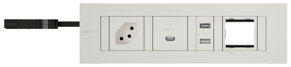 INTRO2.0 Steckdo. weiss 1x Typ 13 1x USB-C 36W 1x USB-A/C 1x leer