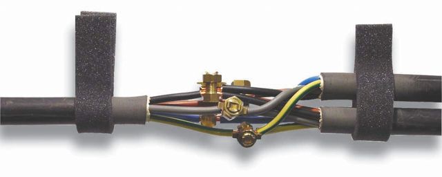 Manicotto in resina fusa AVM 40-175 passante o derivato