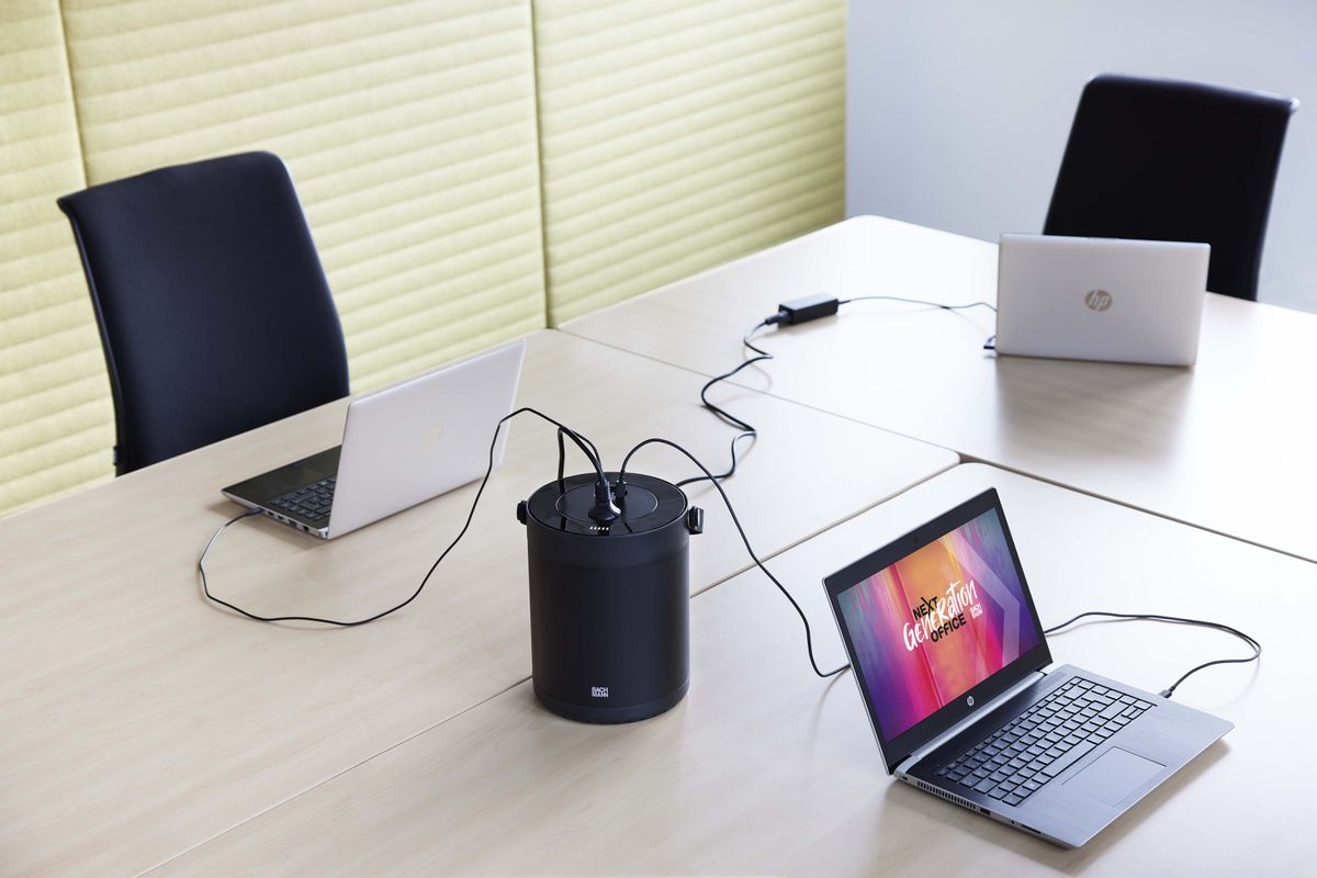 MOV:E Power Unit 4x USB-A Charger 4x USB-C Charger schwarz