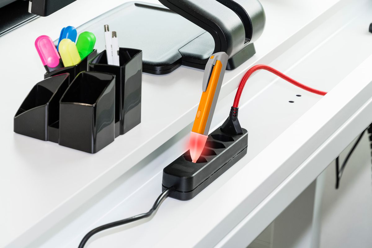 Kontaktloser Spannungstester VD02