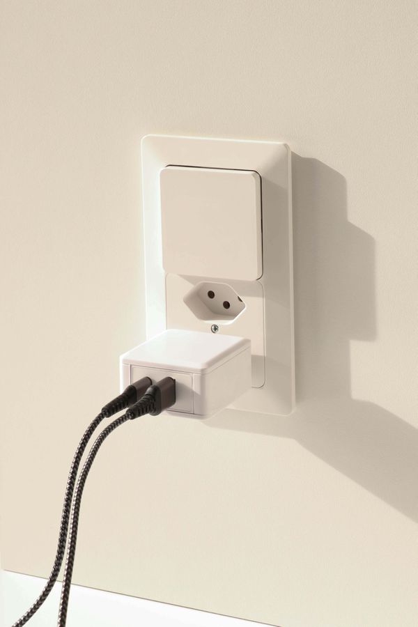 USB Schnellladeadapter 1x USB-C PD 1x USB-A 45W weiss