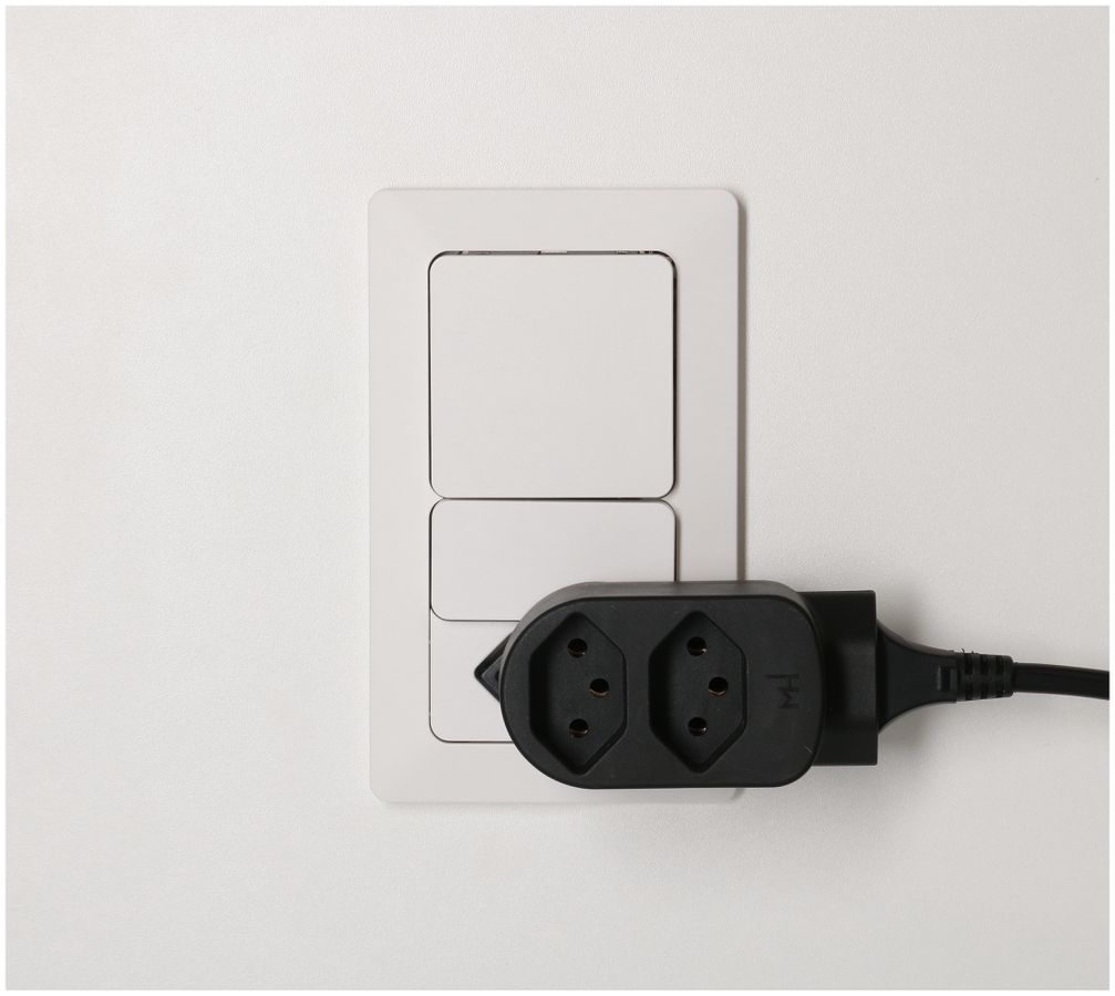 Abzweigstecker ADAPT 1x Typ 13 USB-C/C 20W sw drehbar Green+Fair